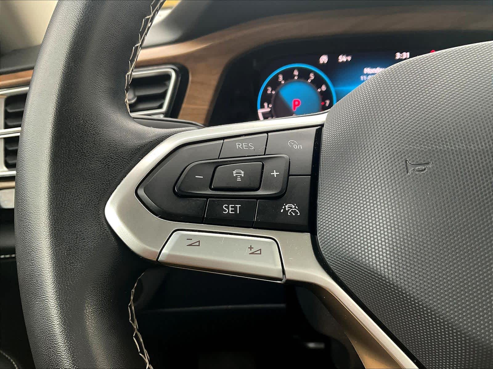 2024 Volkswagen Atlas 2.0T SE w/Technology - Photo 23