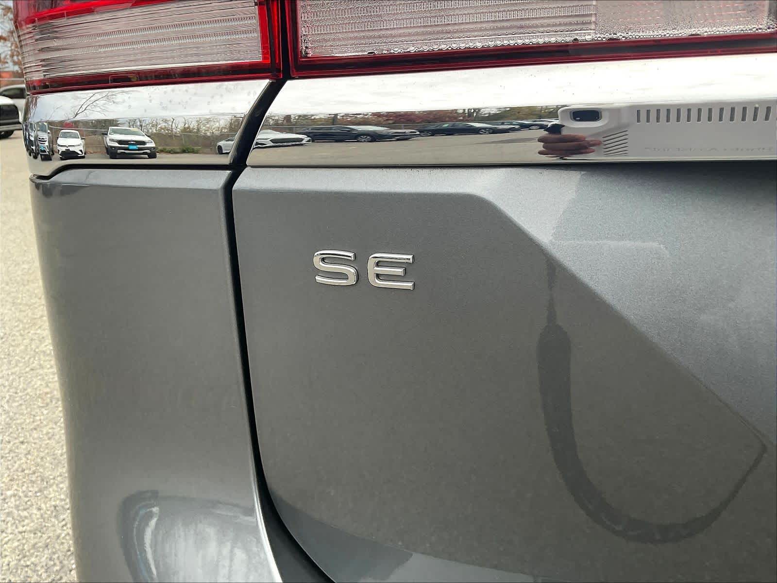 2024 Volkswagen Atlas 2.0T SE w/Technology - Photo 28