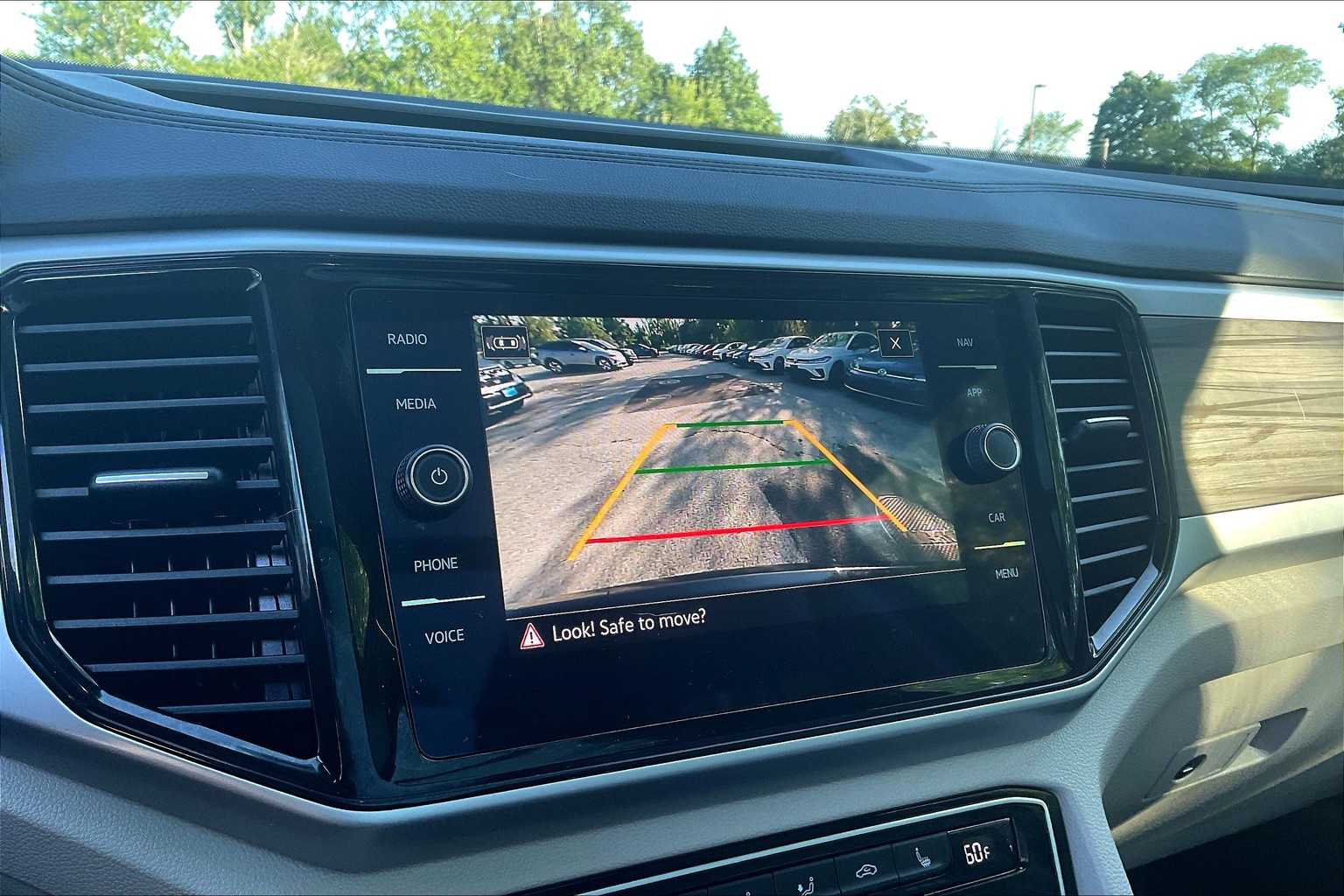 2023 Volkswagen Atlas 3.6L V6 SEL - Photo 20