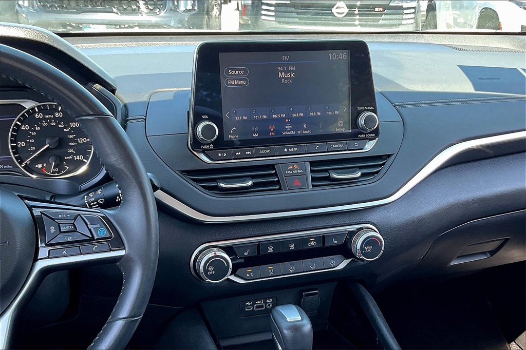 2022 Nissan Altima 2.5 SV - Photo 17