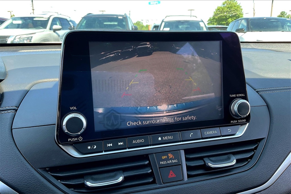 2022 Nissan Altima 2.5 SV - Photo 18