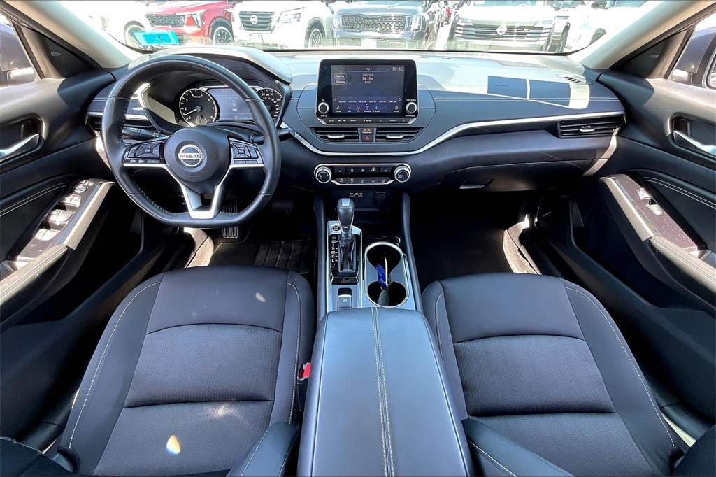2022 Nissan Altima 2.5 SV - Photo 20