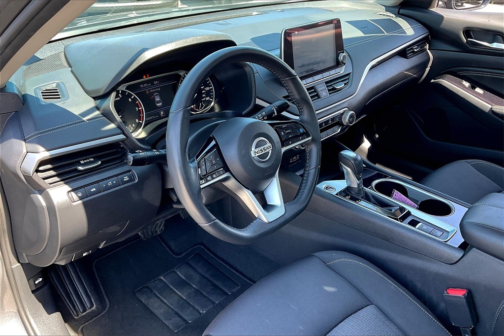 2022 Nissan Altima 2.5 SV - Photo 8