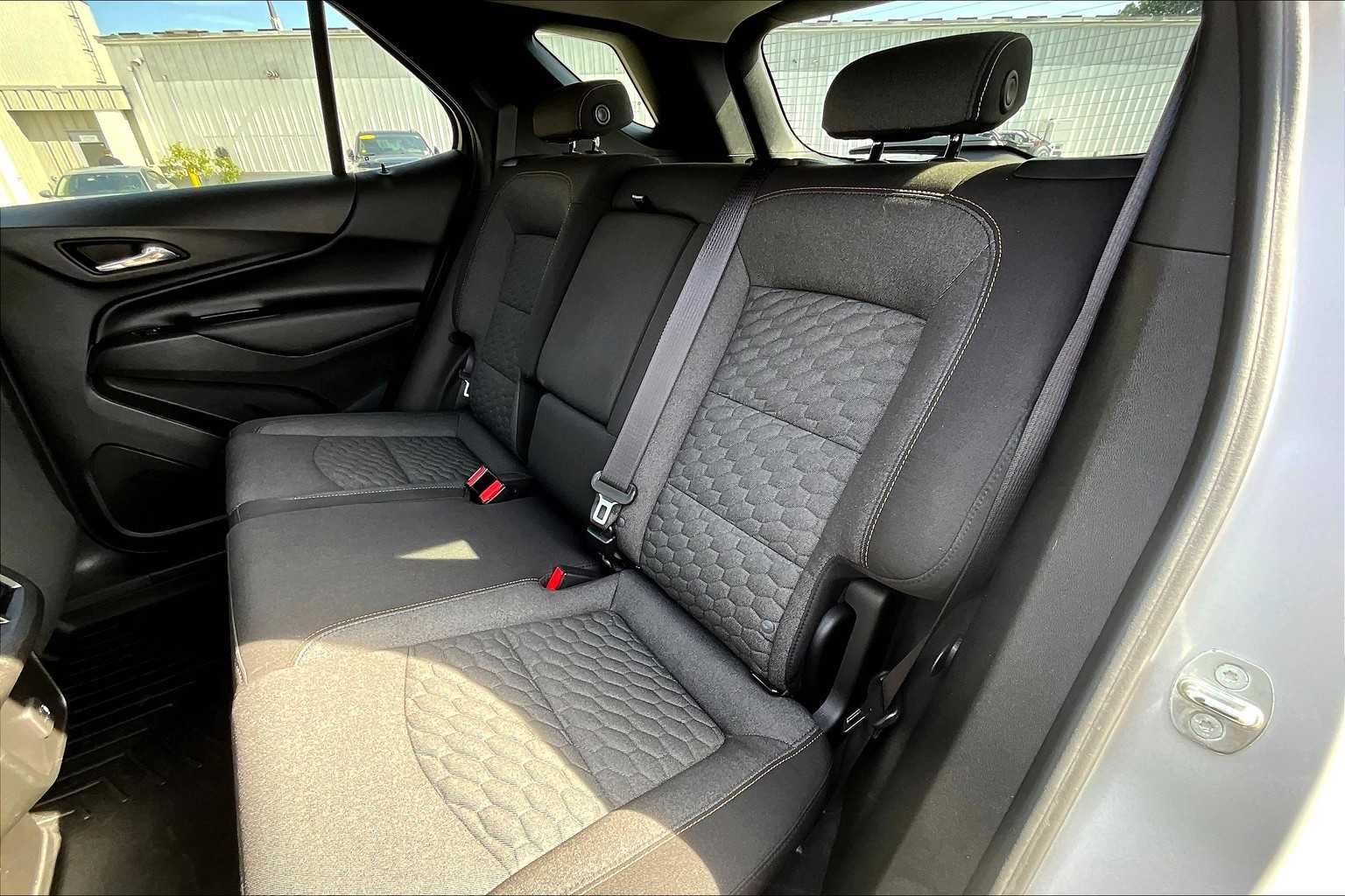 2020 Chevrolet Equinox LT - Photo 15