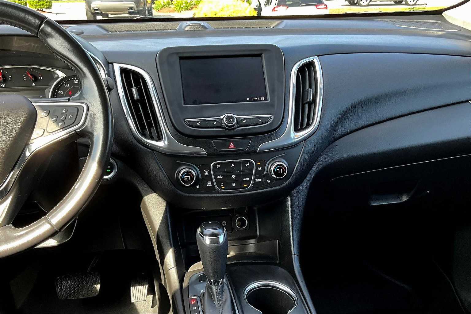 2020 Chevrolet Equinox LT - Photo 18