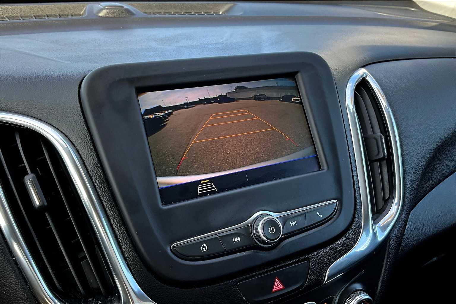 2020 Chevrolet Equinox LT - Photo 19