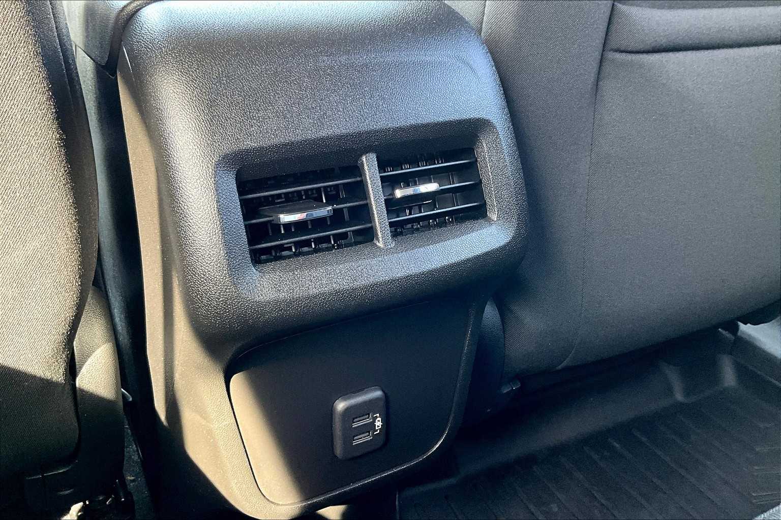 2020 Chevrolet Equinox LT - Photo 26