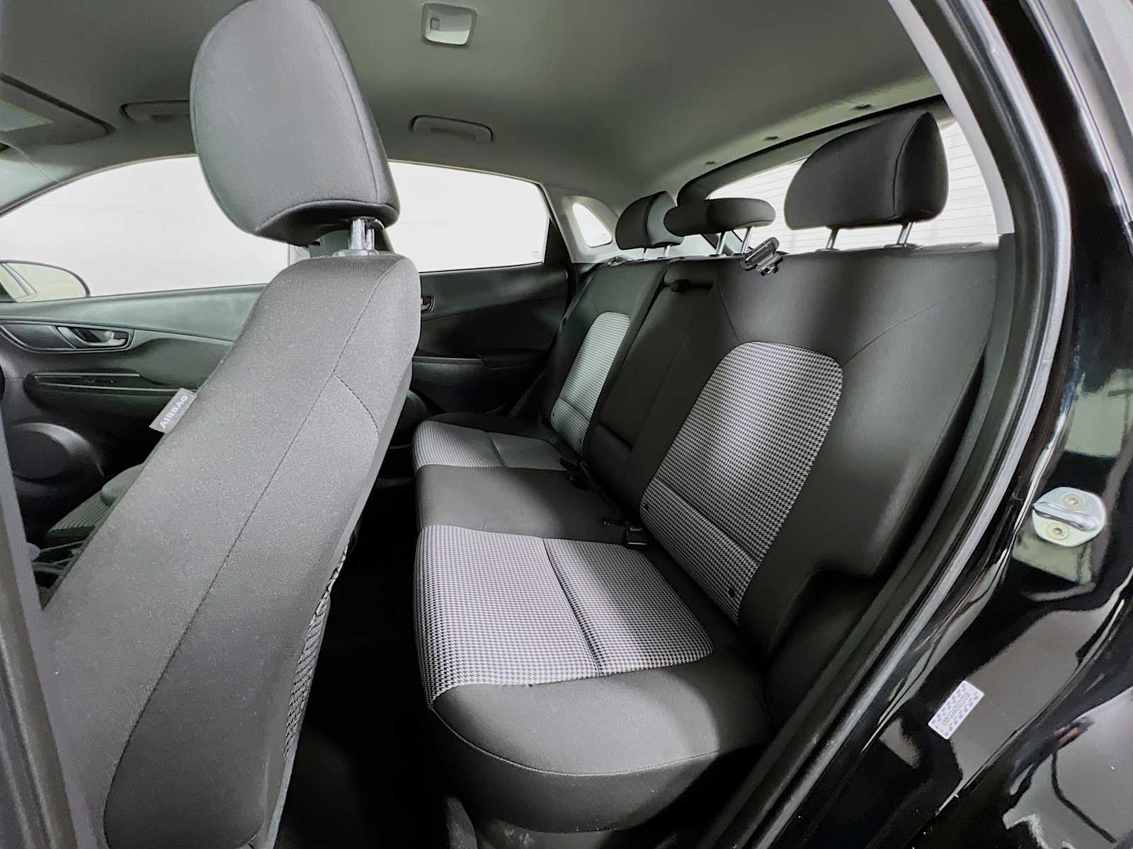 2019 Hyundai Kona SE - Photo 23