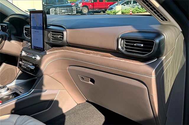 2020 Ford Explorer Platinum - Photo 17