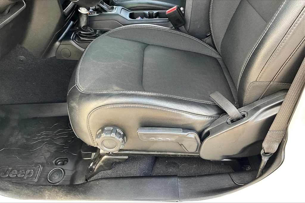 2021 Jeep Gladiator Sport - Photo 32