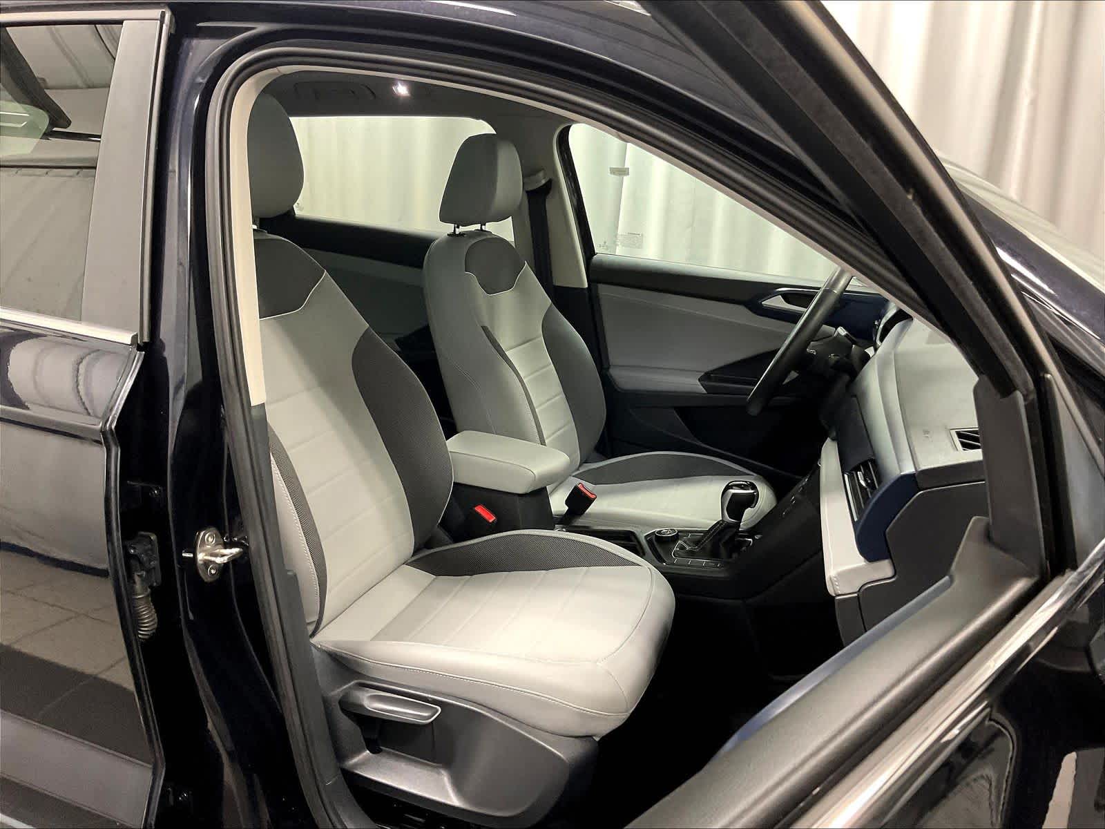 2024 Volkswagen Taos SE - Photo 11