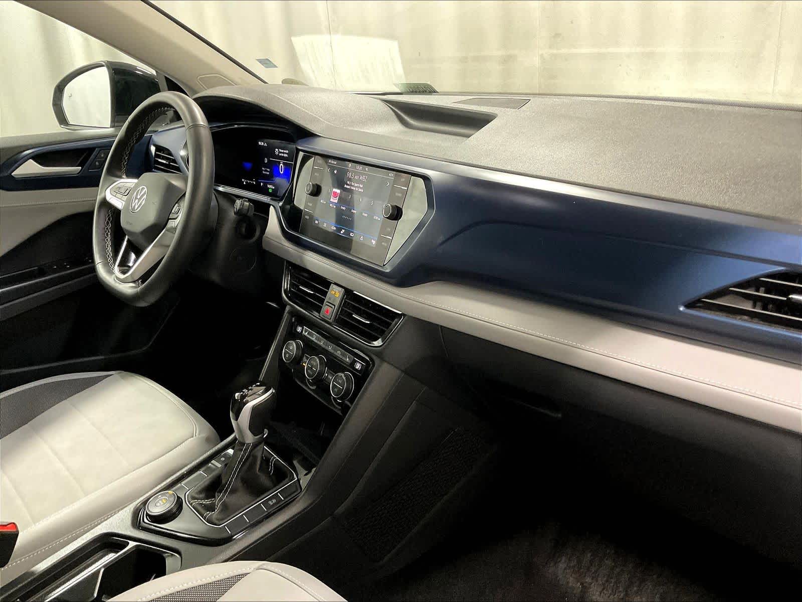 2024 Volkswagen Taos SE - Photo 14