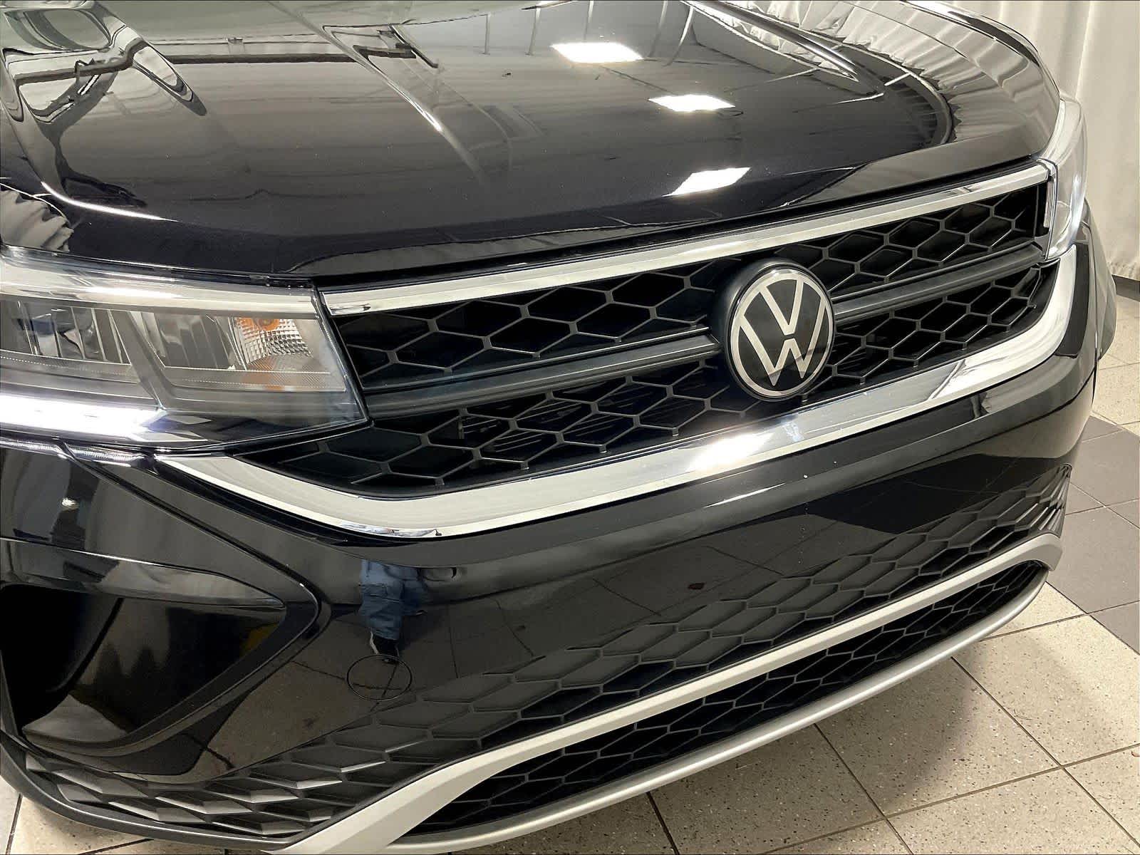 2024 Volkswagen Taos SE - Photo 32