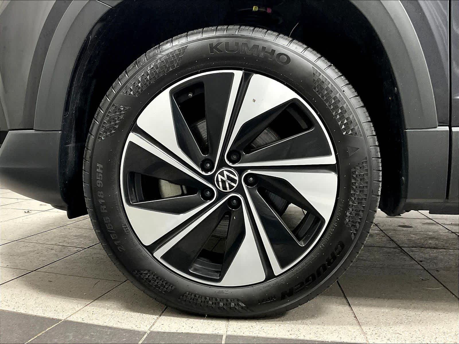 2024 Volkswagen Taos SE - Photo 7