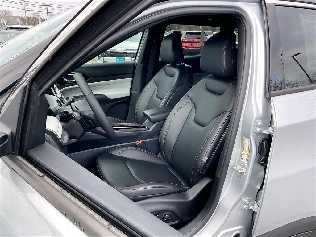 2026 Jeep Compass Limited - Photo 11