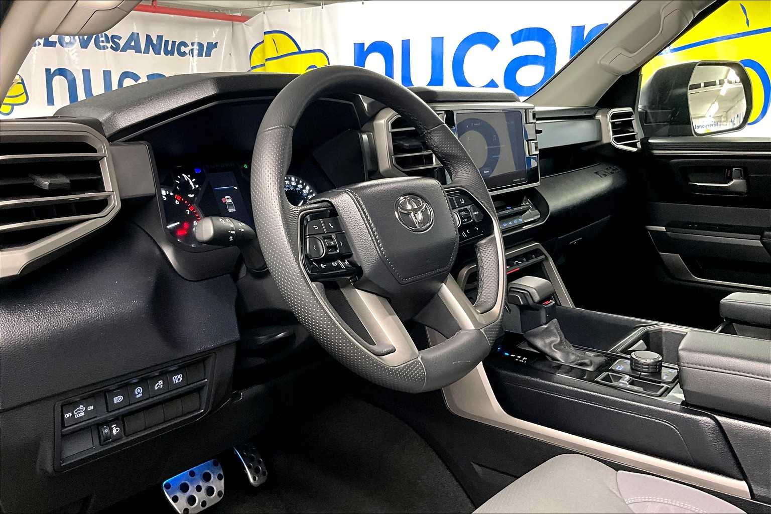 2024 Toyota Tundra SR5 - Photo 8