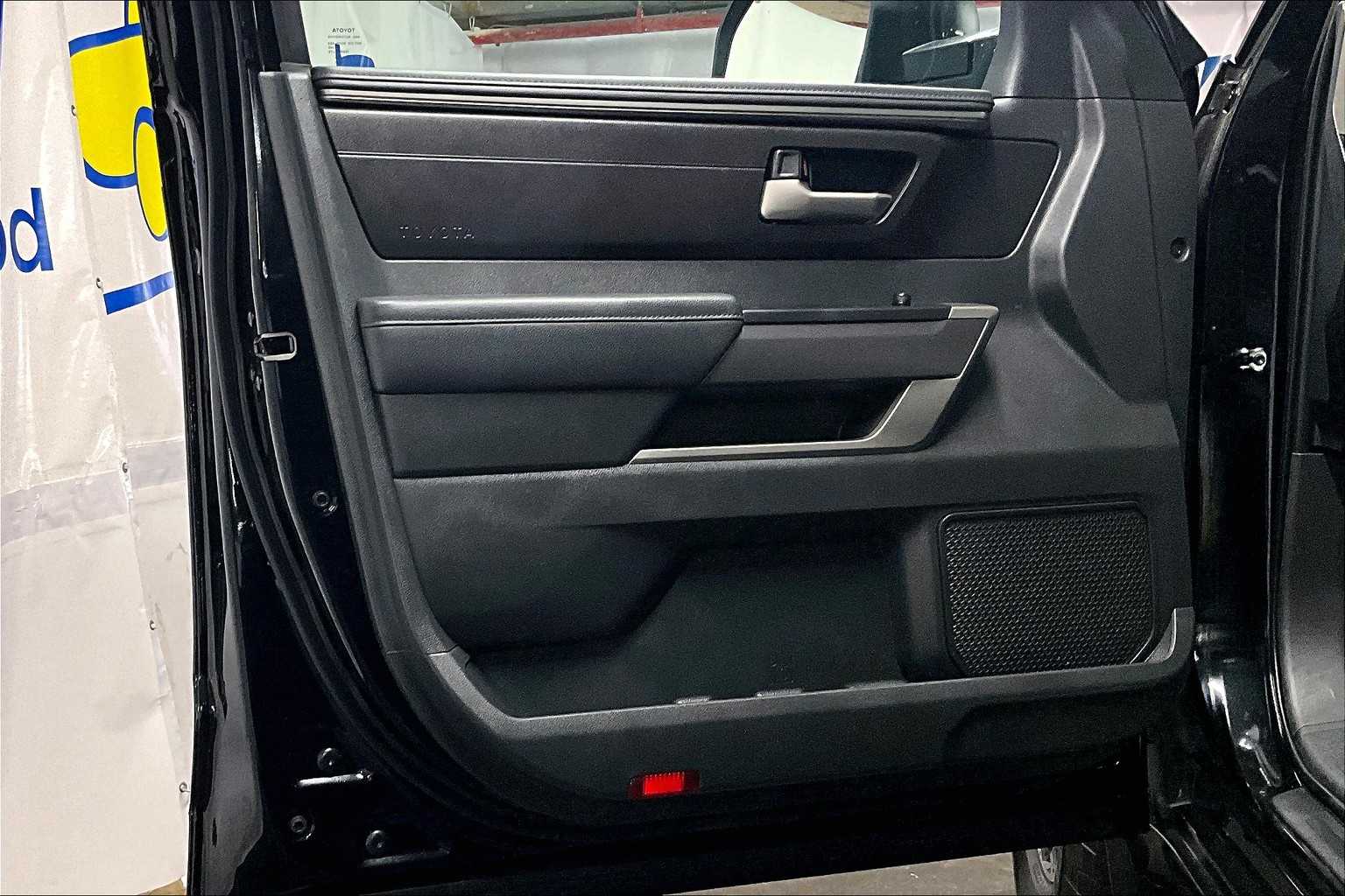 2024 Toyota Tundra SR5 - Photo 9