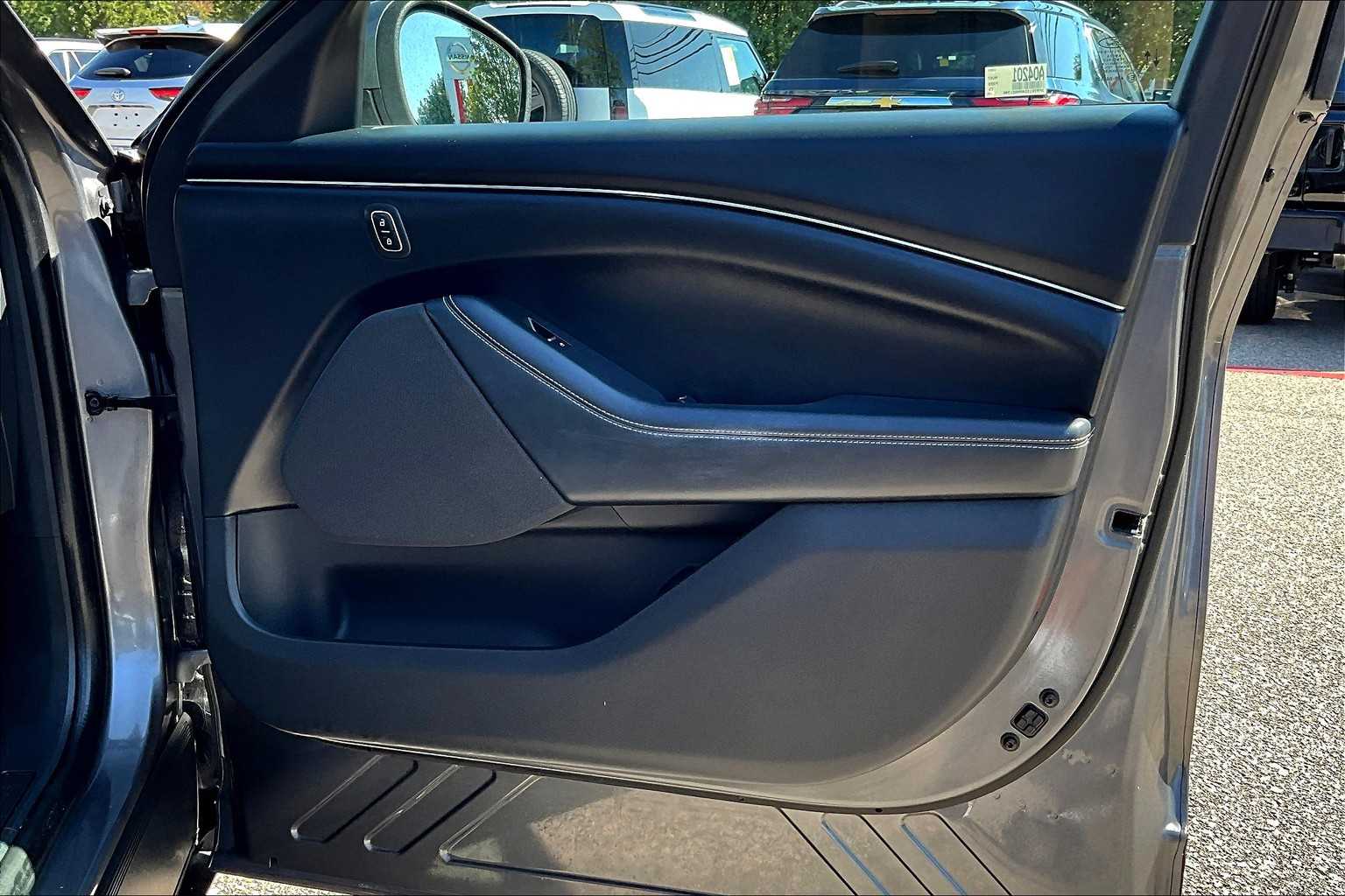 2021 Ford Mustang Mach-E Select - Photo 12
