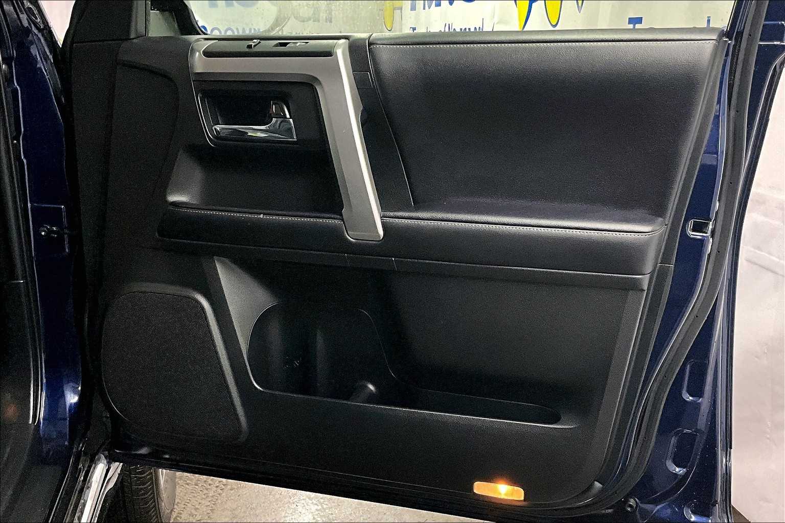 2022 Toyota 4Runner Limited - Photo 12