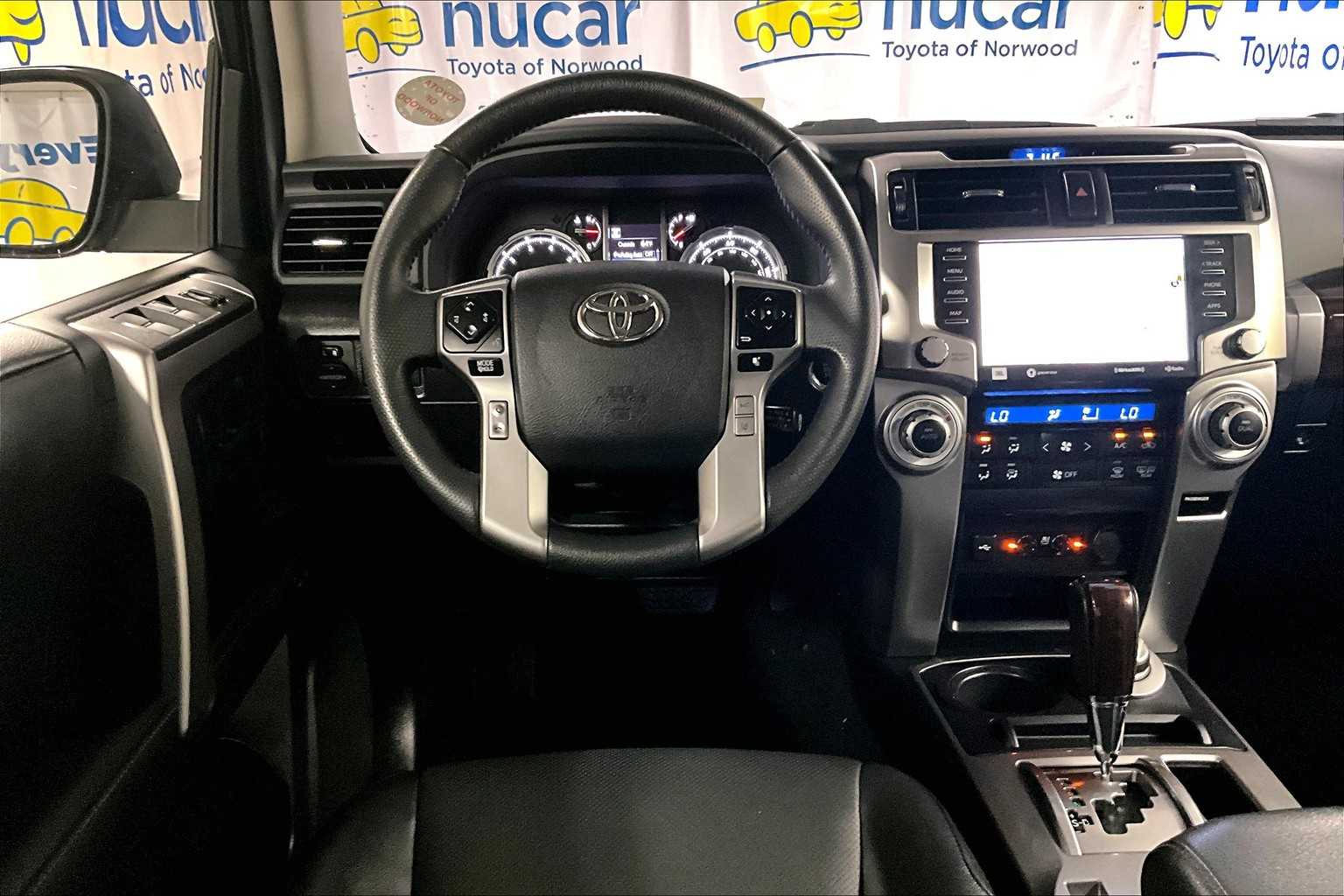 2022 Toyota 4Runner Limited - Photo 17