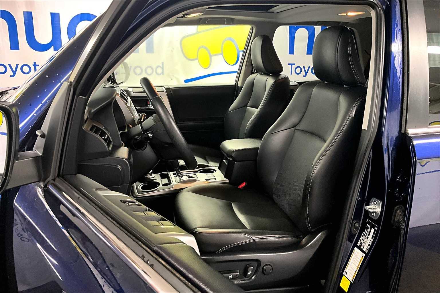 2022 Toyota 4Runner Limited - Photo 10