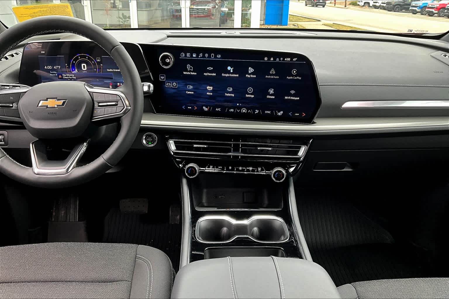2025 Chevrolet Traverse AWD LT - Photo 13