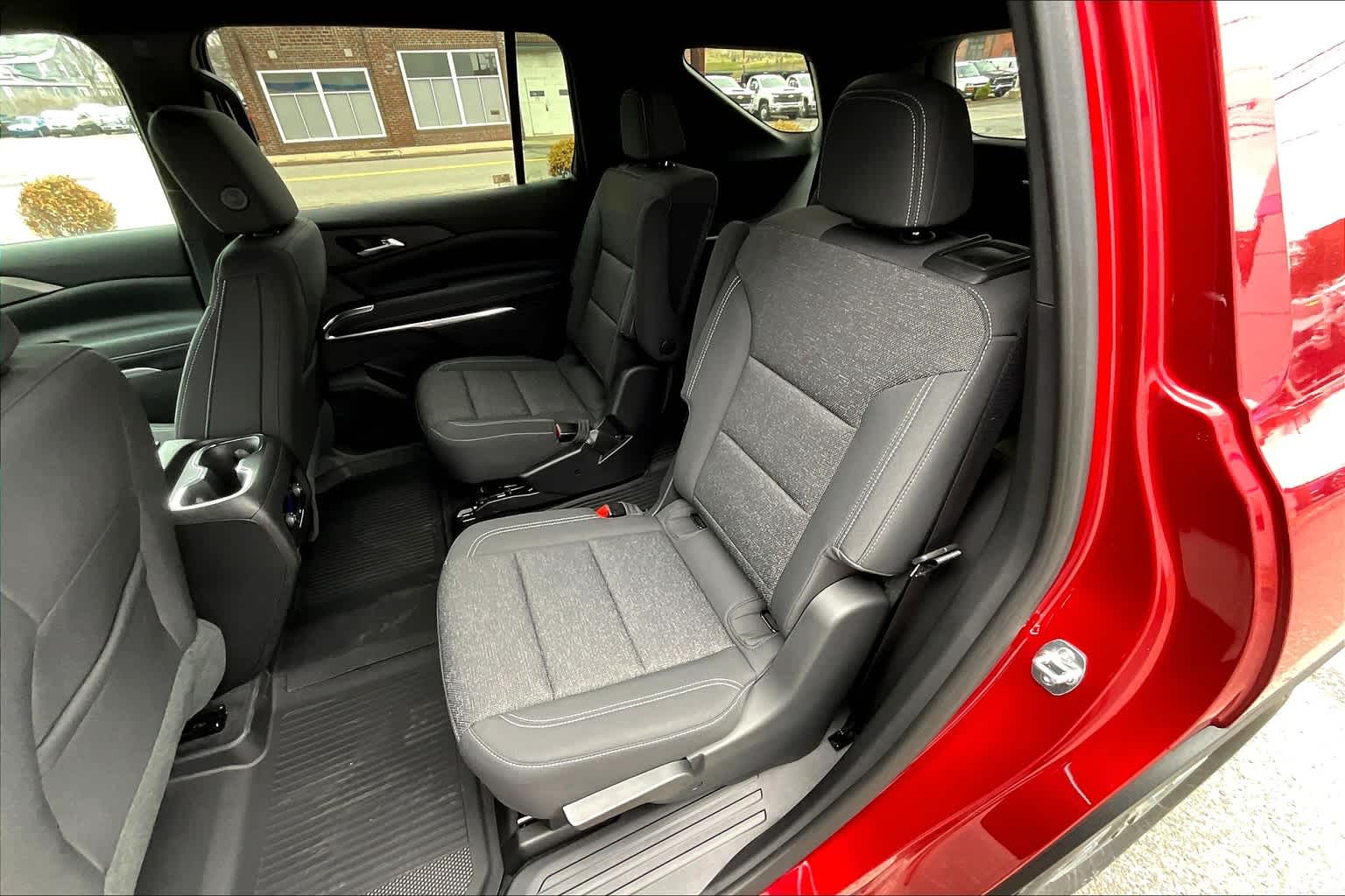 2025 Chevrolet Traverse AWD LT - Photo 15