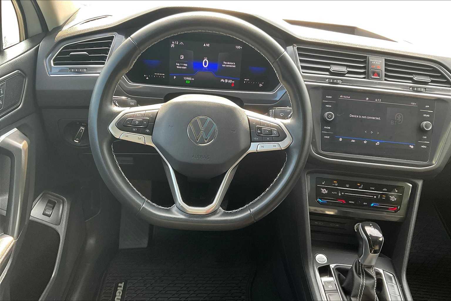 2022 Volkswagen Tiguan SE - Photo 17