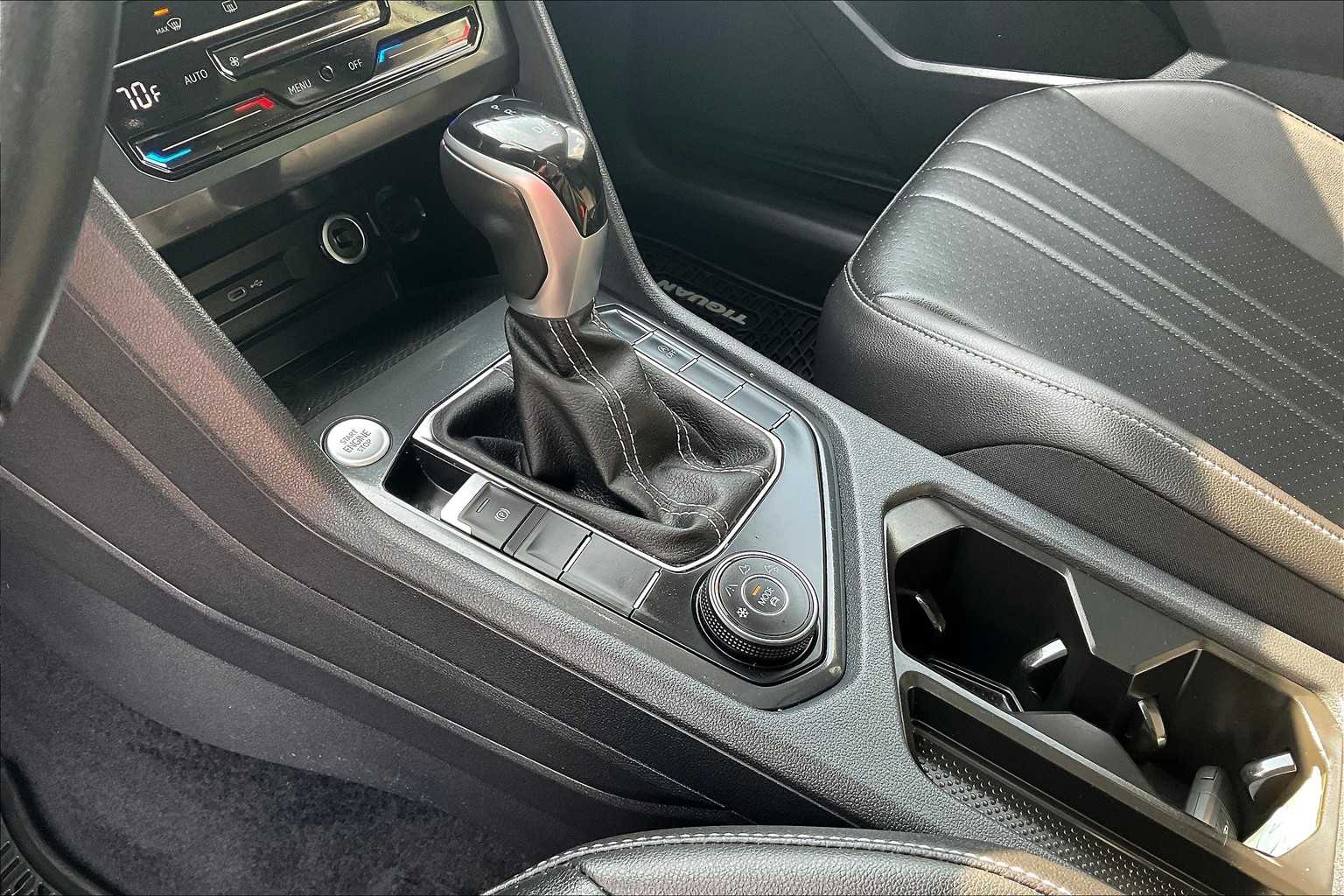2022 Volkswagen Tiguan SE - Photo 20