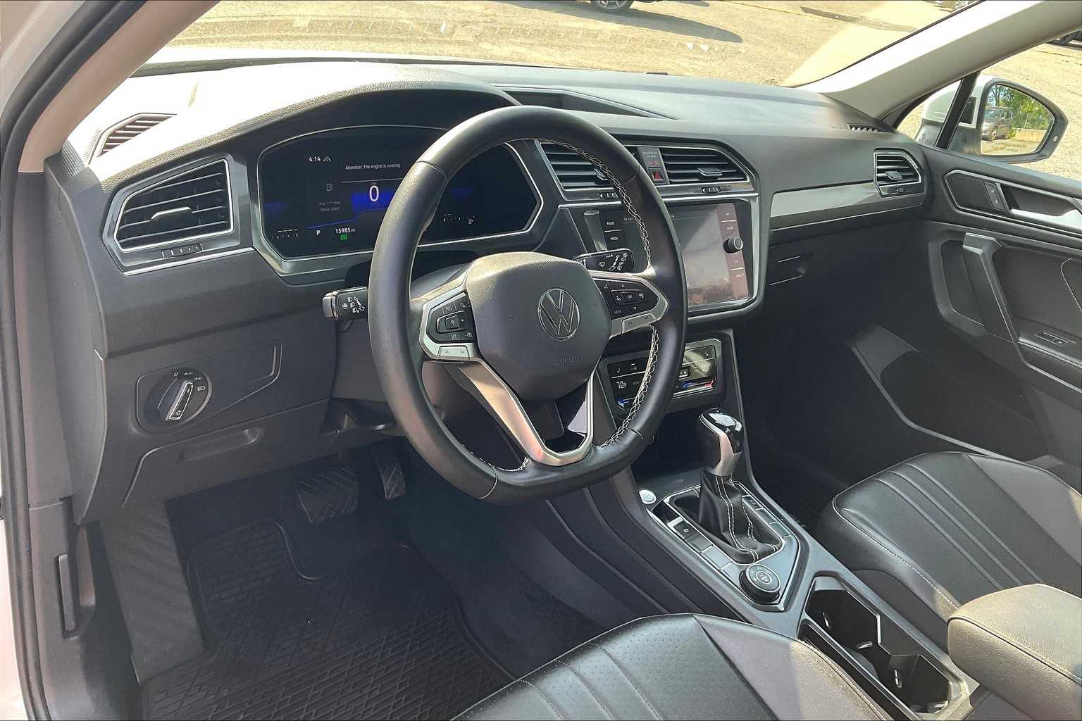 2022 Volkswagen Tiguan SE - Photo 8