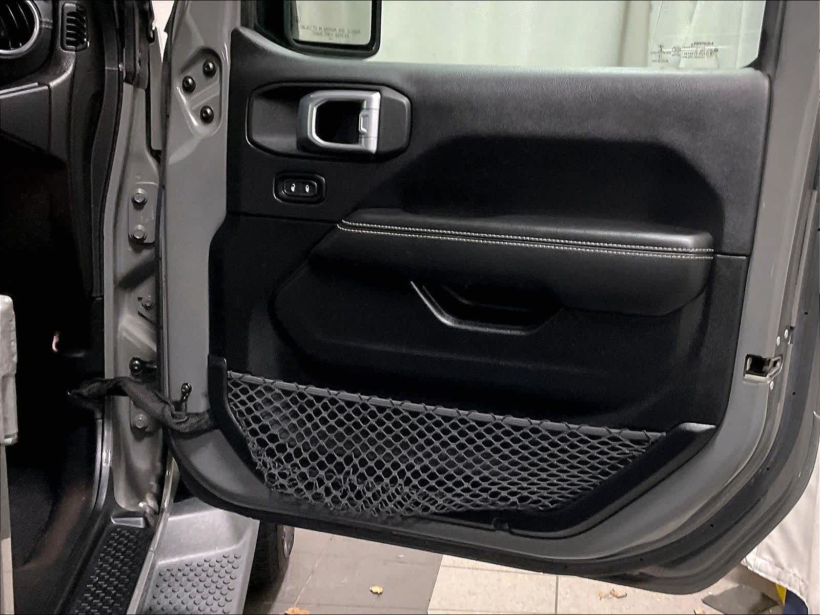 2020 Jeep Wrangler Unlimited Sahara - Photo 12