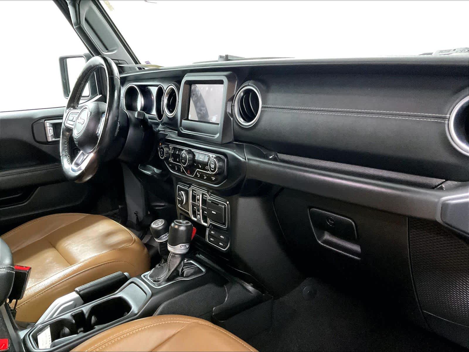 2020 Jeep Wrangler Unlimited Sahara - Photo 14