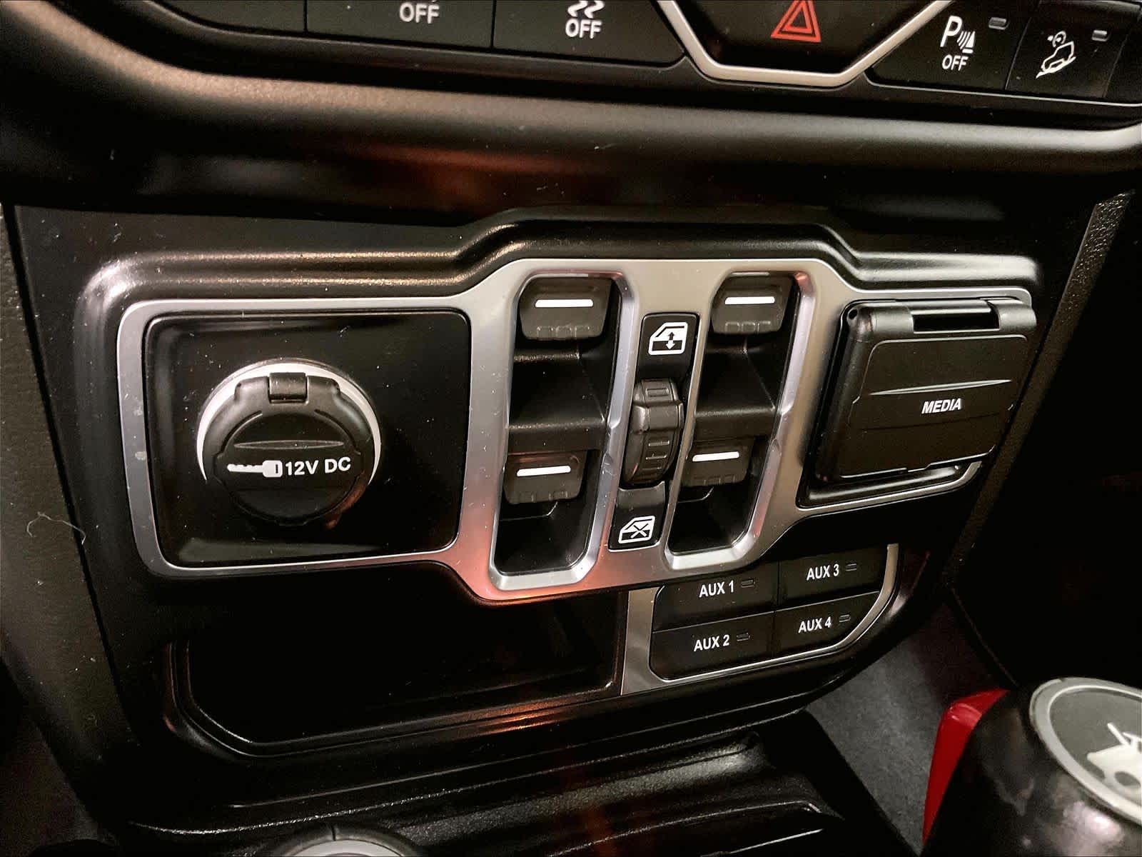 2020 Jeep Wrangler Unlimited Sahara - Photo 26