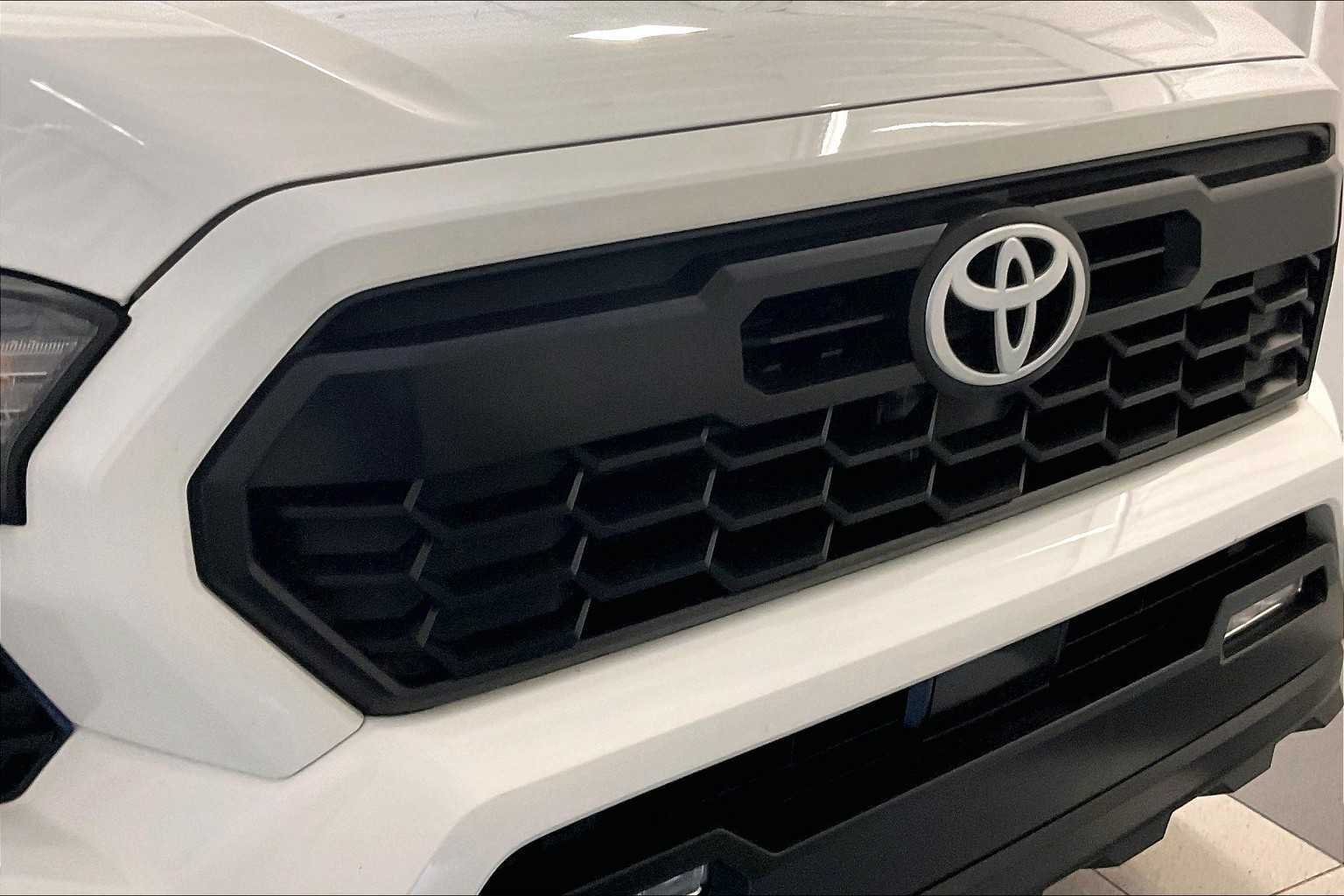 2024 Toyota Tacoma TRD Off Road - Photo 32