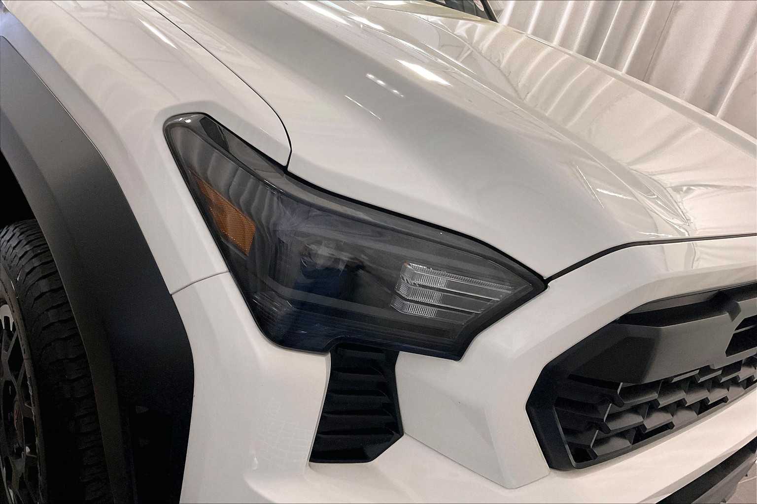 2024 Toyota Tacoma TRD Off Road - Photo 33