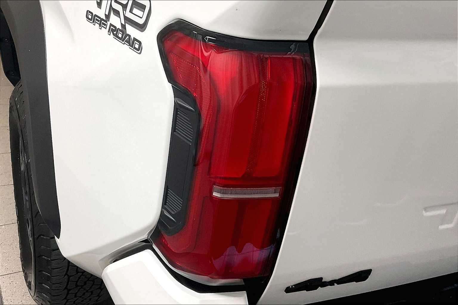 2024 Toyota Tacoma TRD Off Road - Photo 34