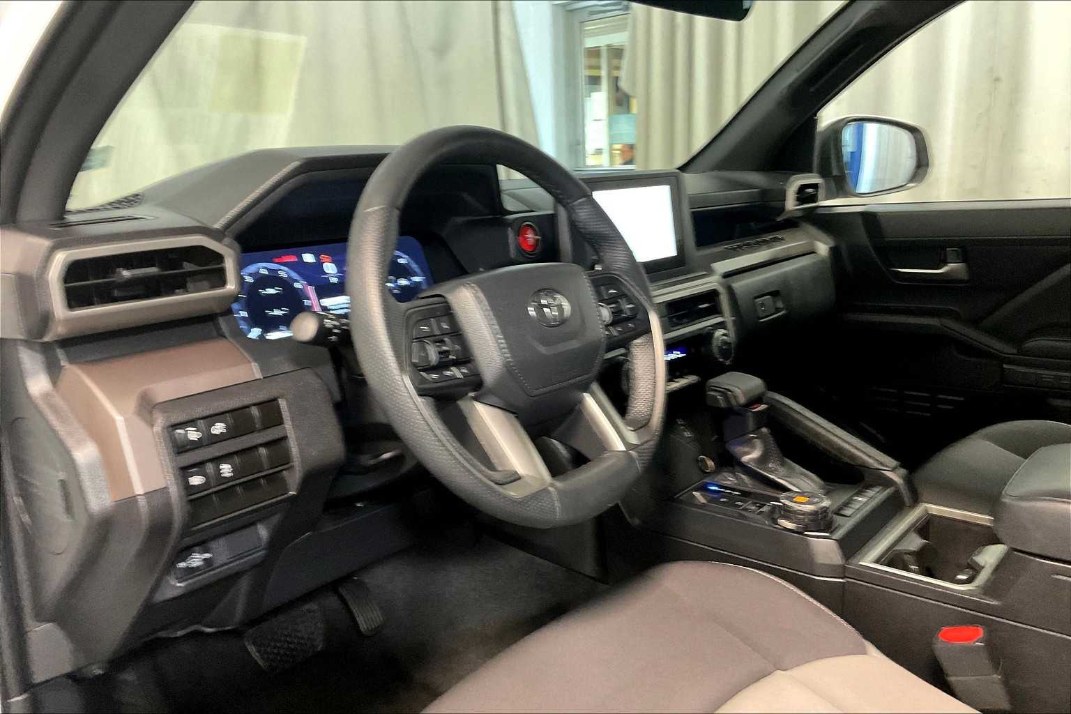 2024 Toyota Tacoma TRD Off Road - Photo 8