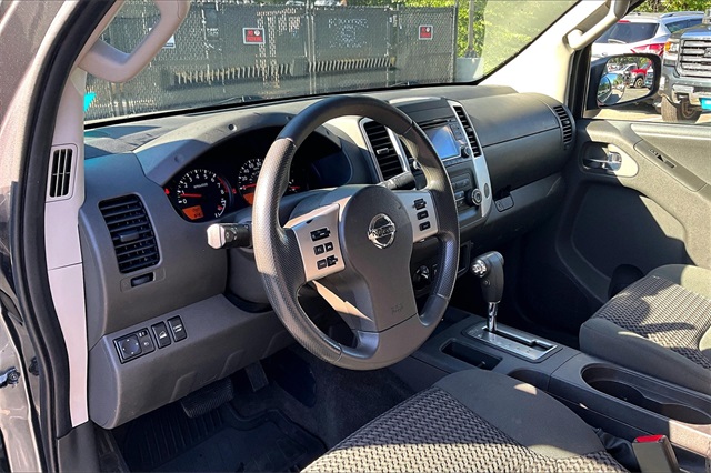 2016 Nissan Frontier SV - Photo 14
