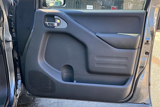 2016 Nissan Frontier SV - Photo 19