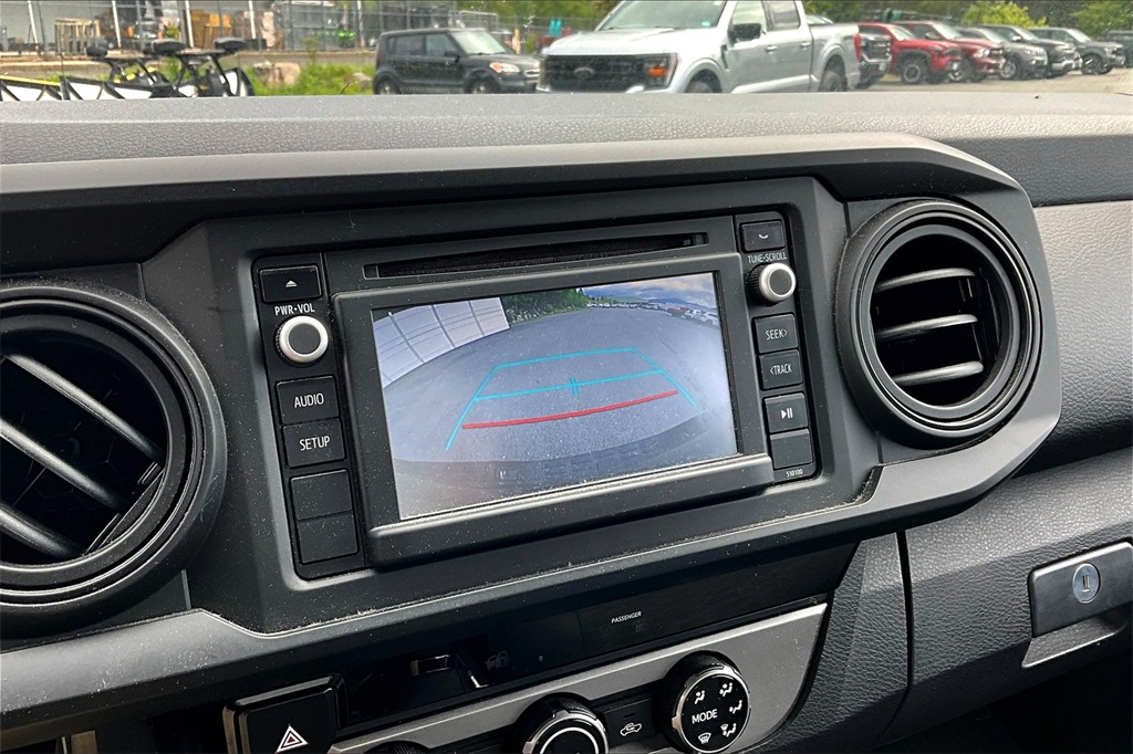 2017 Toyota Tacoma Access Cab 4x4 - Photo 9
