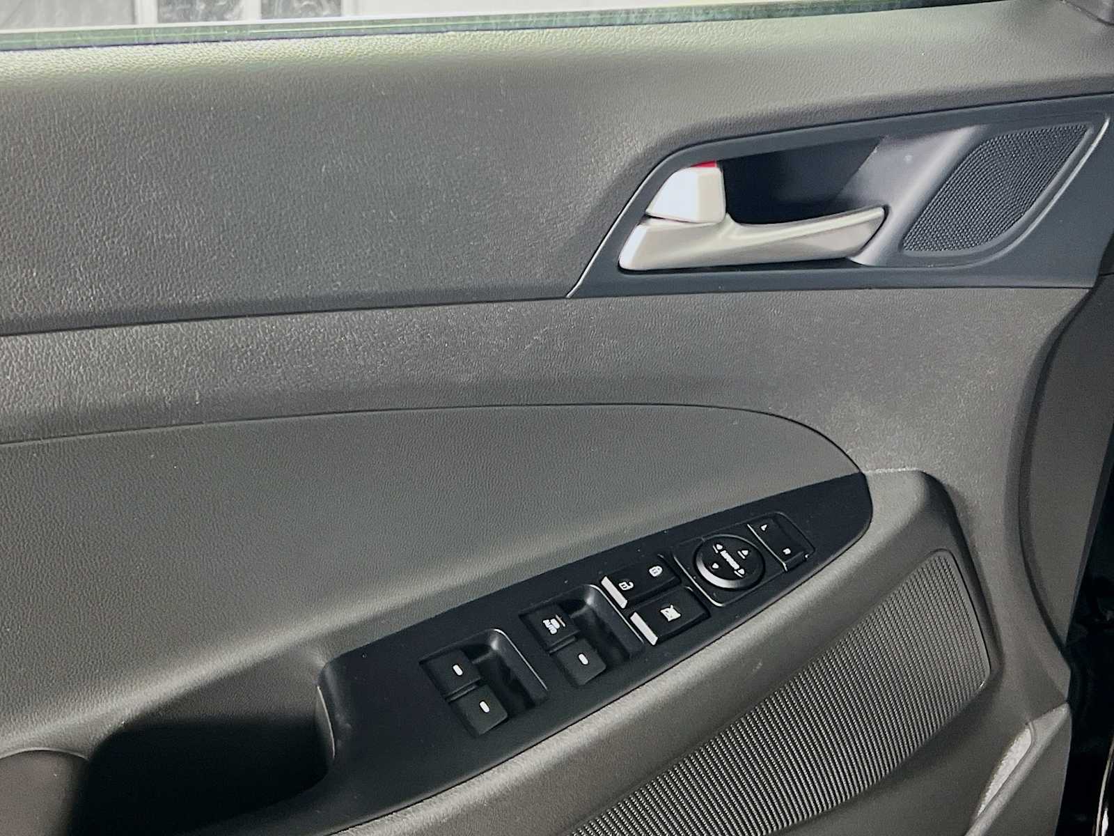 2021 Hyundai Tucson Value - Photo 17