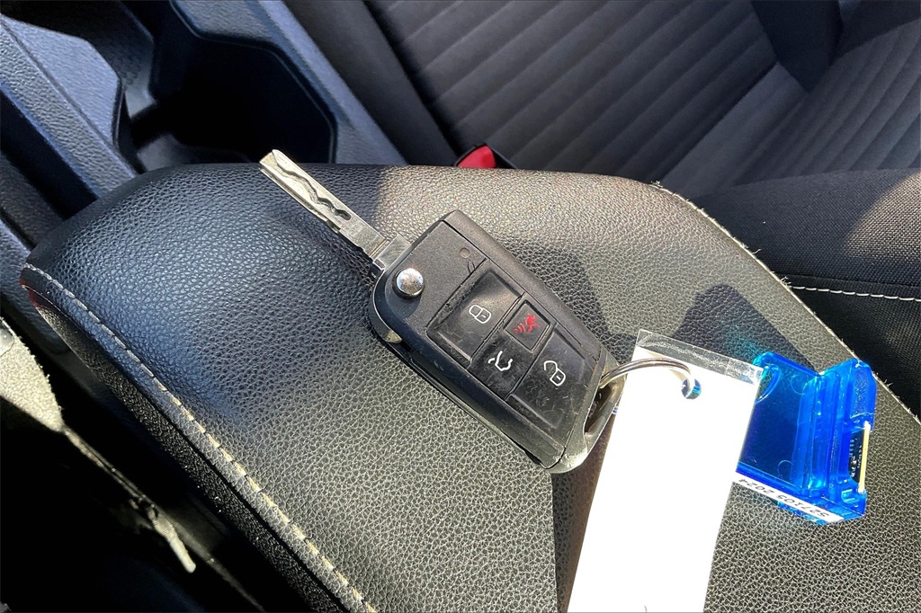2024 Volkswagen Jetta 1.5T S - Photo 25