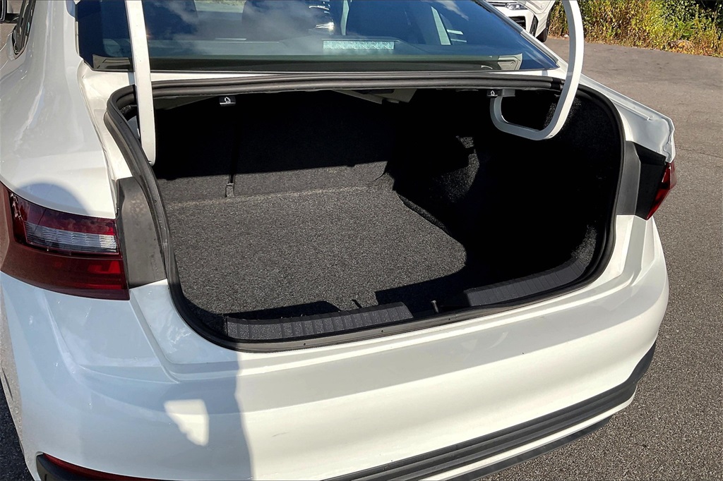 2024 Volkswagen Jetta 1.5T S - Photo 31