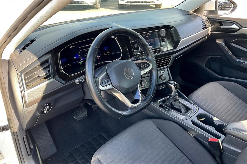 2024 Volkswagen Jetta 1.5T S - Photo 8