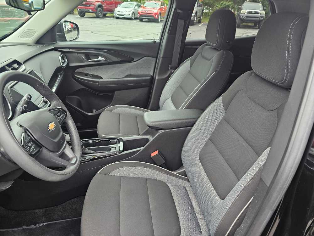 2023 Chevrolet TrailBlazer LT - Photo 11