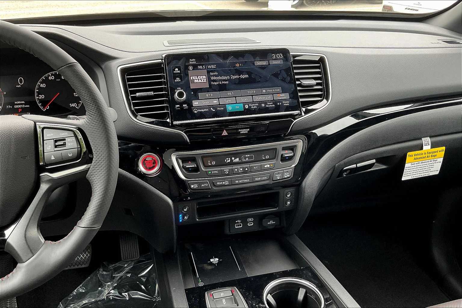 2025 Honda Ridgeline Black Edition - Photo 13
