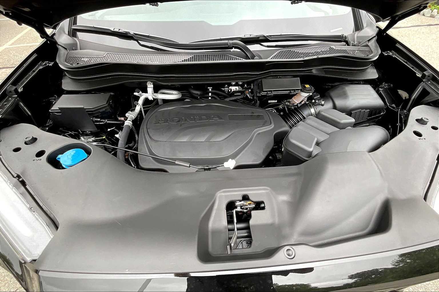 2025 Honda Ridgeline Black Edition - Photo 16