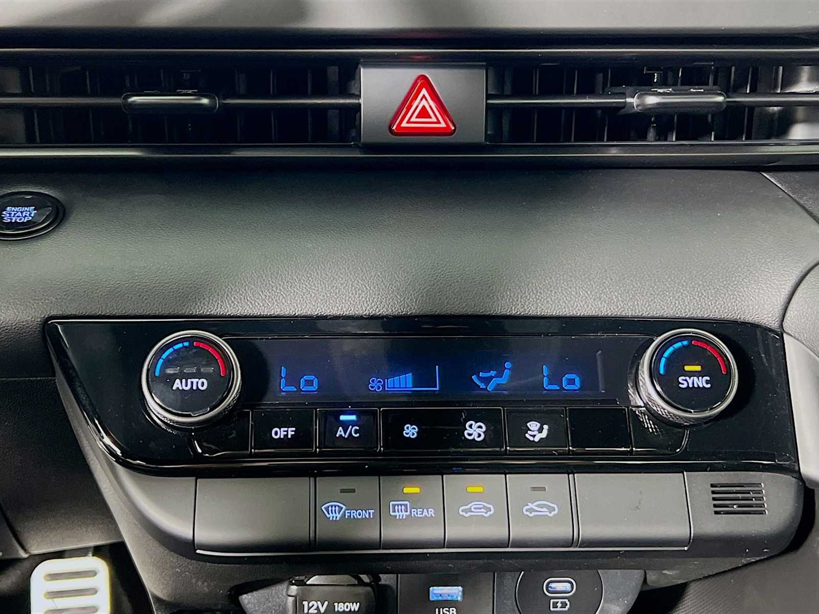 2025 Hyundai Elantra SEL Sport - Photo 10