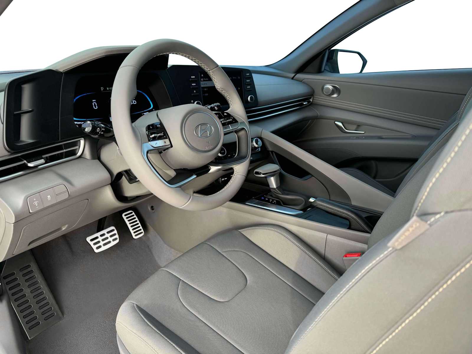 2025 Hyundai Elantra SEL Sport - Photo 14