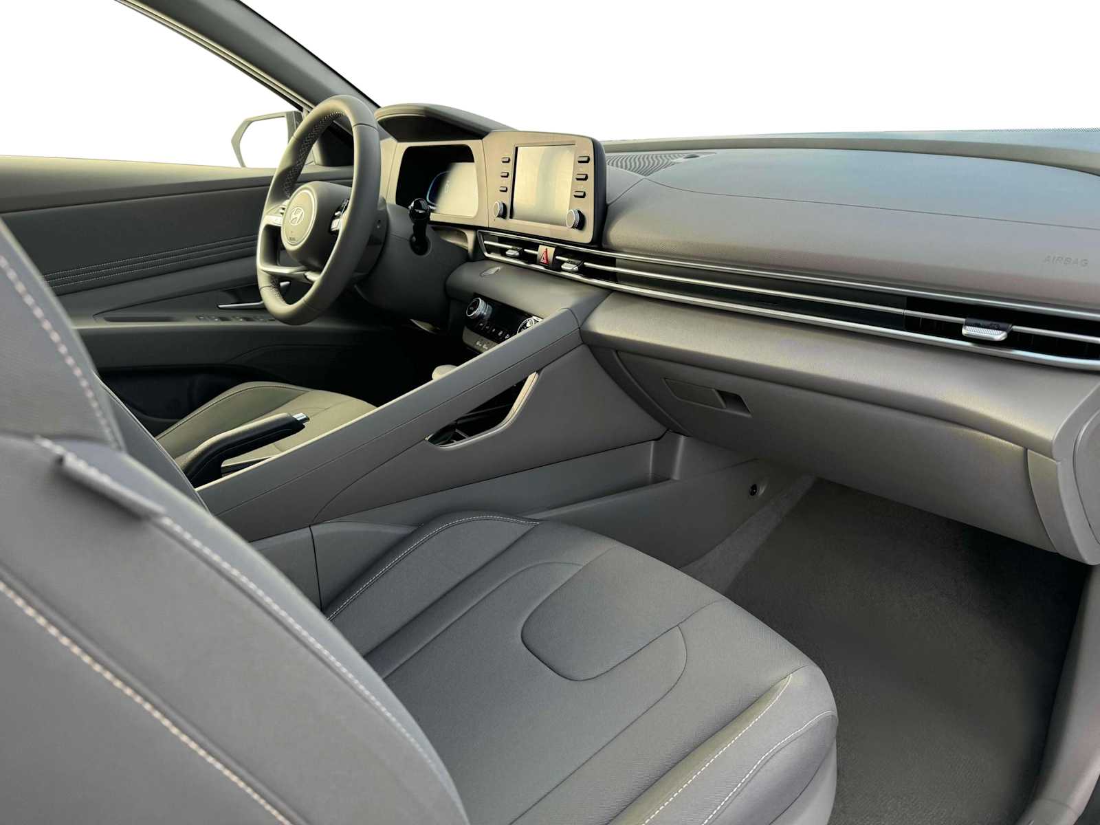 2025 Hyundai Elantra SEL Sport - Photo 15